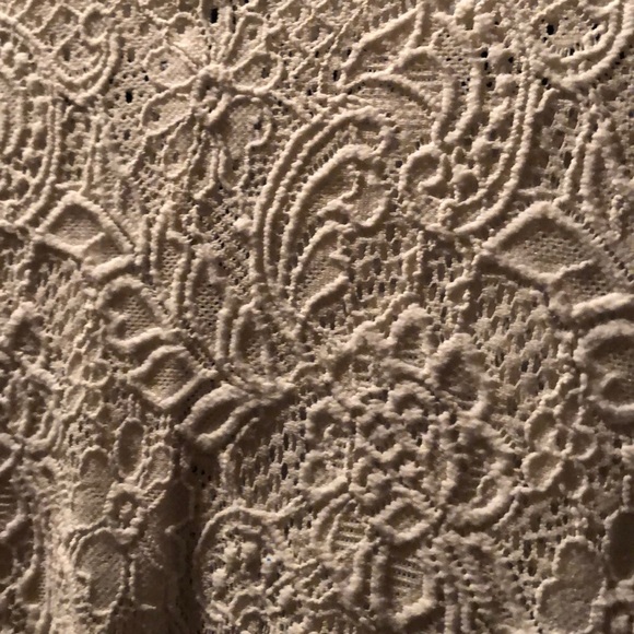 Short sleeve top! - Picture 3 of 3